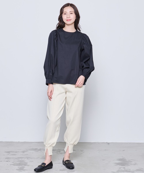 Arnold Palmer(アーノルドパーマー)の「ニット ジョガーパンツ(その他パンツ・レディース・アイボリー/ブラック・S/M/L)」の5枚目の写真