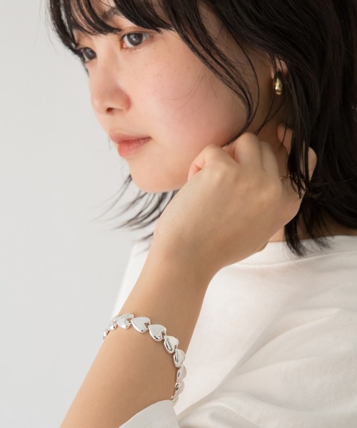 LAVEANGE（ラビアンジェ）の「ハートブレスレット（ブレスレット・レディース・シルバー・F）」の3枚目の写真