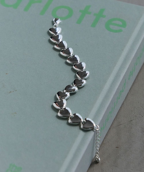 LAVEANGE（ラビアンジェ）の「ハートブレスレット（ブレスレット・レディース・シルバー・F）」の5枚目の写真