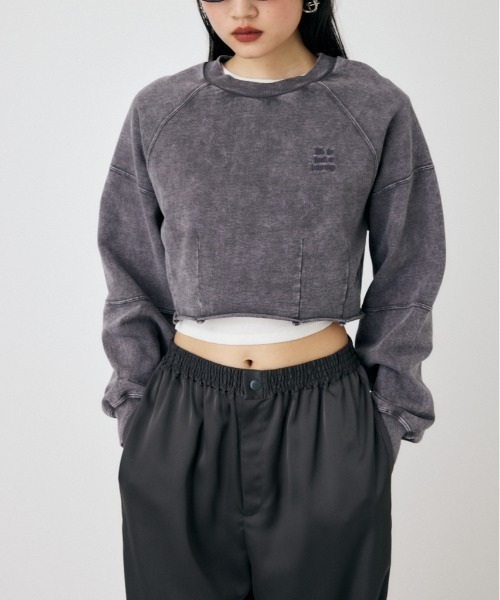 MOUSSY(マウジー)の「GARMENT DYE CUT OFF プルオーバー(スウェット・レディース・ライトブラック/ネイビー/ライトグレー・FREE)」の2枚目の写真