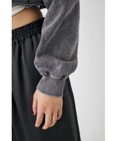 MOUSSY(マウジー)の「GARMENT DYE CUT OFF プルオーバー(スウェット・レディース・ライトブラック/ネイビー/ライトグレー・FREE)」の16枚目の写真