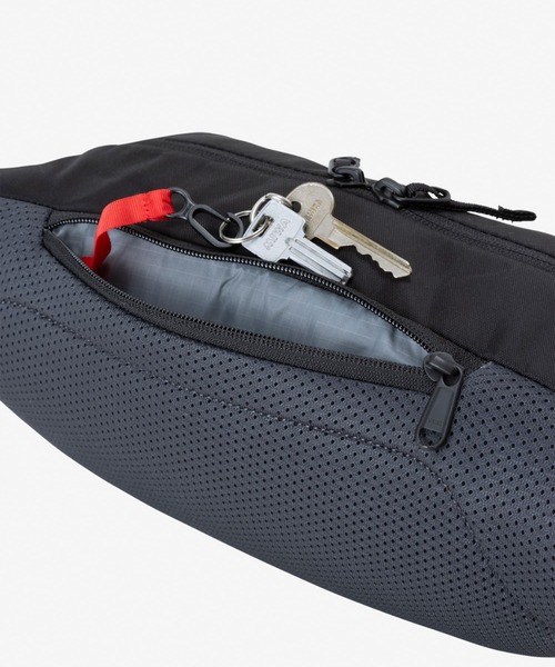 THE NORTH FACE（ザノースフェイス）の「THE NORTH FACE/ザ・ノース・フェイス ウエストポーチ オリオン Orion 3 NM72355（ボディバッグ/ウエストポーチ・メンズ・ブラック・FREE）」の4枚目の写真