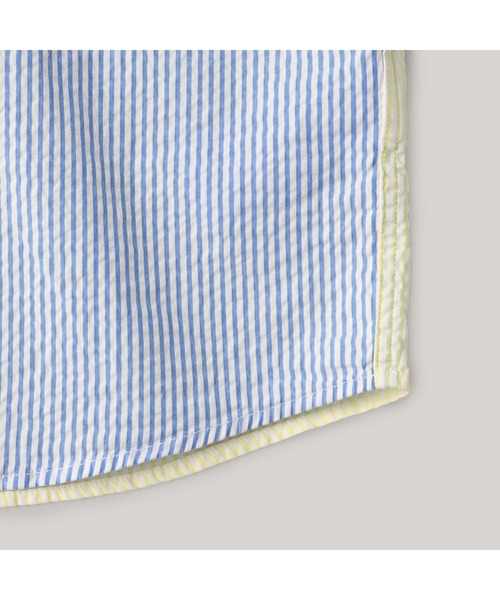 TOMMY HILFIGER（トミーヒルフィガー）の「BOYS シアサッカーストライプミックスシャツ（シャツ/ブラウス・キッズ・ブルー・160cm/150cm/140cm/130cm）」の10枚目の写真