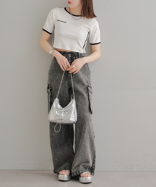 Chico(チコ)の「ライン配色胸刺繍T(Tシャツ/カットソー・レディース・ホワイト/ブルー/ブラック・FREE)」の6枚目の写真