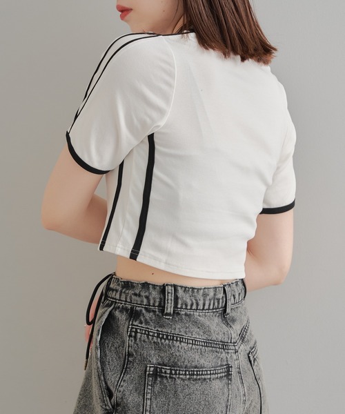 Chico(チコ)の「ライン配色胸刺繍T(Tシャツ/カットソー・レディース・ホワイト/ブルー/ブラック・FREE)」の4枚目の写真