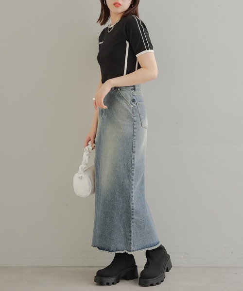 Chico(チコ)の「ライン配色胸刺繍T(Tシャツ/カットソー・レディース・ホワイト/ブルー/ブラック・FREE)」の15枚目の写真