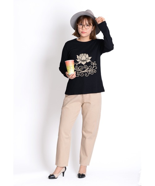 MARAI(マーライ)の「【MARAI】ロータスロングスリーブTシャツ(Tシャツ/カットソー・レディース・キャメル/マジェンタ/カーキ系/マスタード/ブラック・FREE)」の10枚目の写真