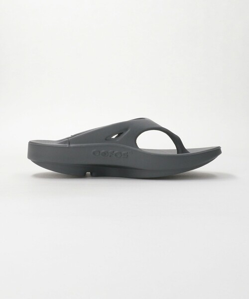 OOFOS（ウーフォス）の「＜OOFOS＞OOriginal サンダル（サンダル・レディース・ベージュ/グレー/ブラック・7/6/8）」の10枚目の写真