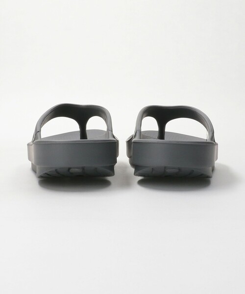 OOFOS（ウーフォス）の「＜OOFOS＞OOriginal サンダル（サンダル・レディース・ベージュ/グレー/ブラック・7/6/8）」の11枚目の写真