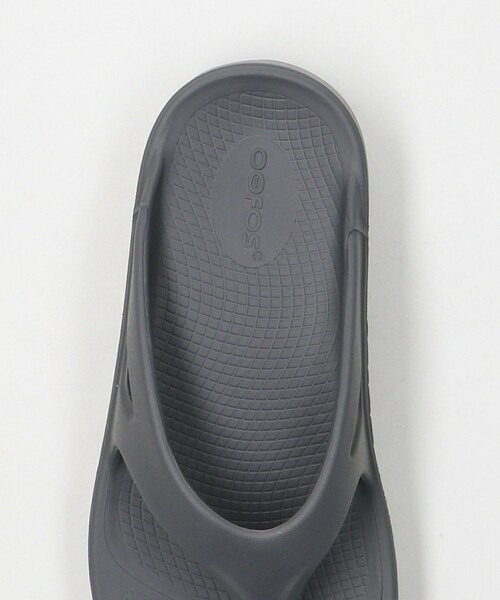 OOFOS（ウーフォス）の「＜OOFOS＞OOriginal サンダル（サンダル・レディース・ベージュ/グレー/ブラック・7/6/8）」の20枚目の写真