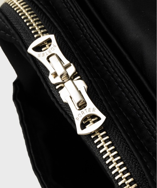 TOGA VIRILIS（トーガ ビリリース）の「Shoulder pouch PORTER SP（ショルダーバッグ・メンズ・グリーン/ブラック・FREE）」の12枚目の写真