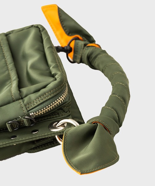 TOGA VIRILIS（トーガ ビリリース）の「Shoulder pouch PORTER SP（ショルダーバッグ・メンズ・グリーン/ブラック・FREE）」の3枚目の写真