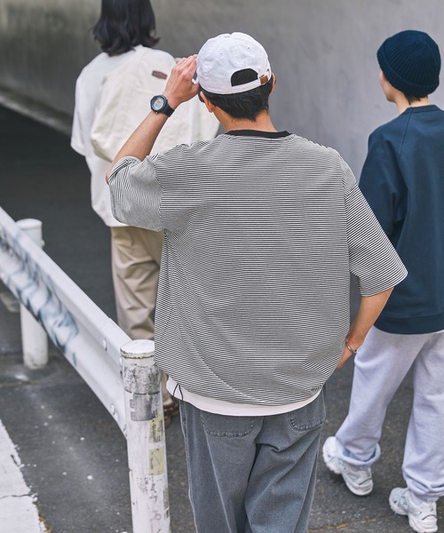 THE CRAFT CREW PRODUCTS（ザクラフトクループロダクツ）の「ドロスト ファンクショナルファブリック ビッグシルエット ボーダークルーネック半袖Tシャツ / 抗菌・防臭【THE CRAFT CREW PRODUCTS】（Tシャツ/カットソー・メンズ・ダークグリーン/ダークブラウン/ダークネイビー/ホワイト/グレイッシュベージュ/ブラック/チャコール・S/L/M）」の14枚目の写真