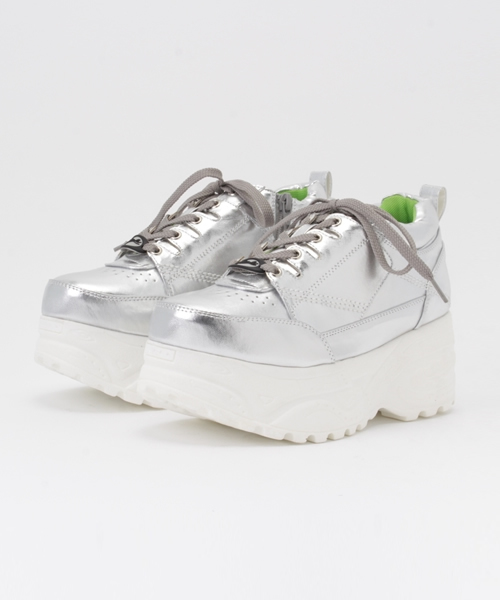 YOSUKE（ヨースケ）の「「YOSUKE/ヨースケ」厚底レースアップスニーカー（スニーカー・レディース・ブラック/ブラック×ホワイト/ホワイト/ブラック系その他/クリアブラック/シルバー/ブルー/レッド/カーキ/グリーン系その他/ライトブルー/ダークグレー・23/24/23.5/22.5/24.5）」の12枚目の写真