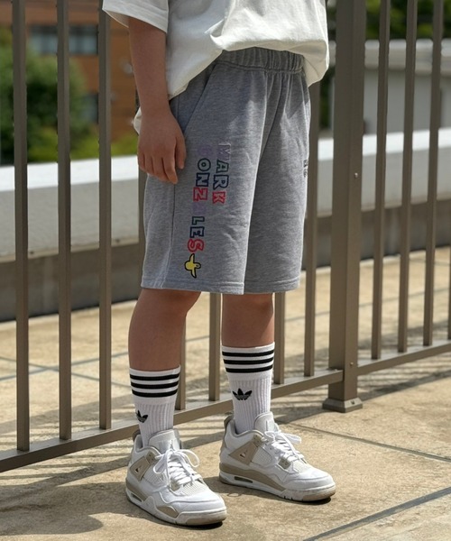 Mark Gonzales(マーク・ゴンザレス)の「MARK GONZALES ART WORK/マークゴンザレス【web限定】マルチカラーロゴスウェットショーツ(スウェットパンツ・メンズ・ブラック/グレー・X-LARGE/LARGE/MEDIUM)」の15枚目の写真