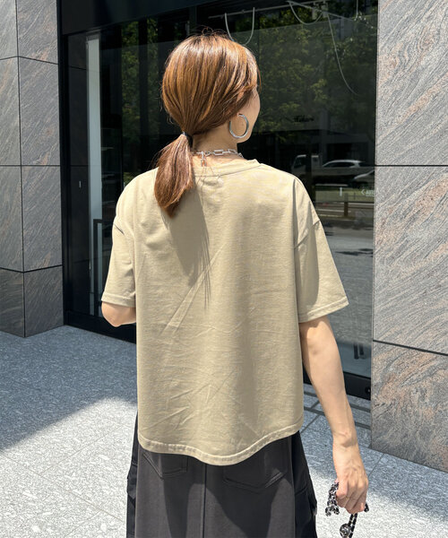 DouDou（ドゥドゥ）の「【WEB限定】箔プリントロゴTEE（Tシャツ/カットソー・レディース・オフホワイト/ブラック/ピンク/ベージュ・FREE）」の20枚目の写真