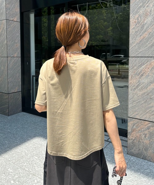 DouDou（ドゥドゥ）の「【WEB限定】箔プリントロゴTEE（Tシャツ/カットソー・レディース・オフホワイト/ブラック/ピンク/ベージュ・FREE）」の12枚目の写真