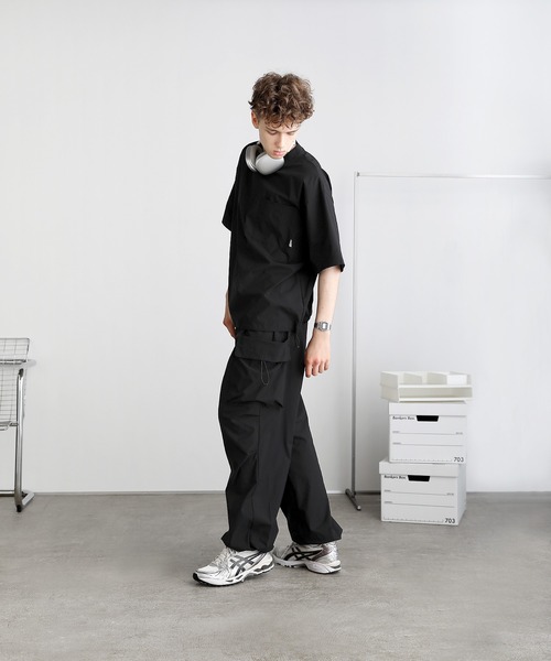 EPIC(エピック)の「SOLOTEX 撥水 ドローコードテックプルオーバー(Tシャツ/カットソー・メンズ・チャコール/ネイビー/ブラック・S/M/L/XL)」の19枚目の写真