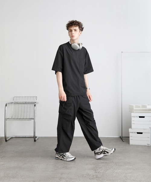 EPIC(エピック)の「SOLOTEX 撥水 ドローコードテックプルオーバー(Tシャツ/カットソー・メンズ・チャコール/ネイビー/ブラック・S/M/L/XL)」の20枚目の写真