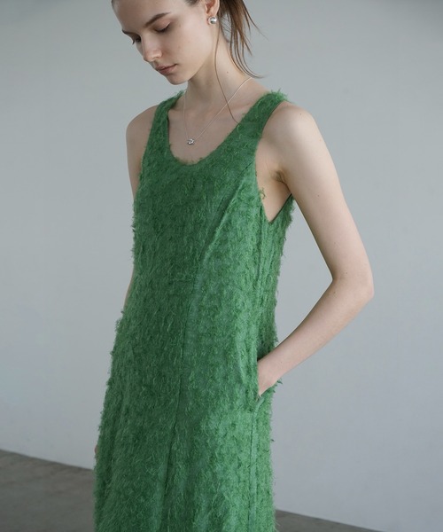 CLANE(クラネ)の「FEATHER FLARE ONEPIECE(ワンピース・レディース・ブラック/グリーン/アイボリー・2/1/0)」の9枚目の写真