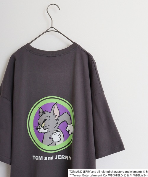 Tom＆Jerry（トムアンドジェリー）の「Tom＆Jerry oversized short sleeve T-shirt / トムとジェリー オーバーサイズ 半袖Tシャツ unisex（Tシャツ/カットソー・メンズ・オフホワイト/ベージュ/ダークグリーン系/ブラック系/チャコール/モカ/ダークグリーン/チャコールグレー/ネイビー系/ホワイト系3/杢グレー/ブラック/ホワイト系2/ホワイト系1/オレンジ/ネイビー・M/XL/L）」の10枚目の写真