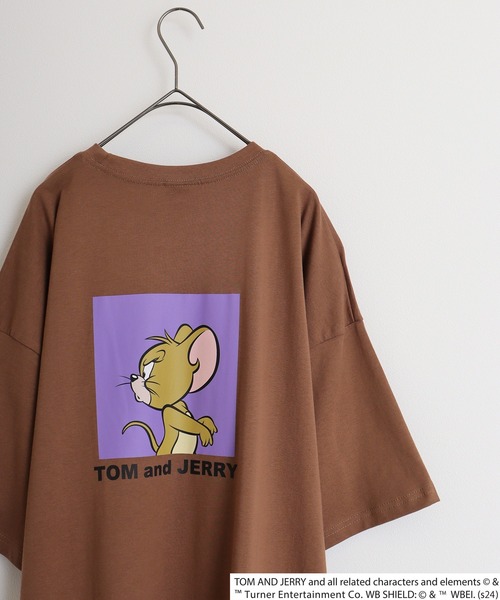 Tom＆Jerry（トムアンドジェリー）の「Tom＆Jerry oversized short sleeve T-shirt / トムとジェリー オーバーサイズ 半袖Tシャツ unisex（Tシャツ/カットソー・メンズ・オフホワイト/ベージュ/ダークグリーン系/ブラック系/チャコール/モカ/ダークグリーン/チャコールグレー/ネイビー系/ホワイト系3/杢グレー/ブラック/ホワイト系2/ホワイト系1/オレンジ/ネイビー・M/XL/L）」の11枚目の写真