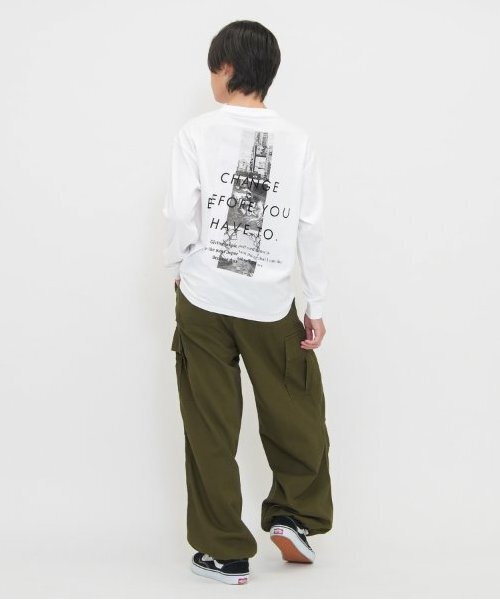 GLAZOS（グラソス）の「【大人向けサイズあり】スリースクエアバックフォト長袖Tシャツ（Tシャツ/カットソー・キッズ・ブラック/ホワイト/ベージュ・140cm/150cm/160cm/170cm）」の13枚目の写真