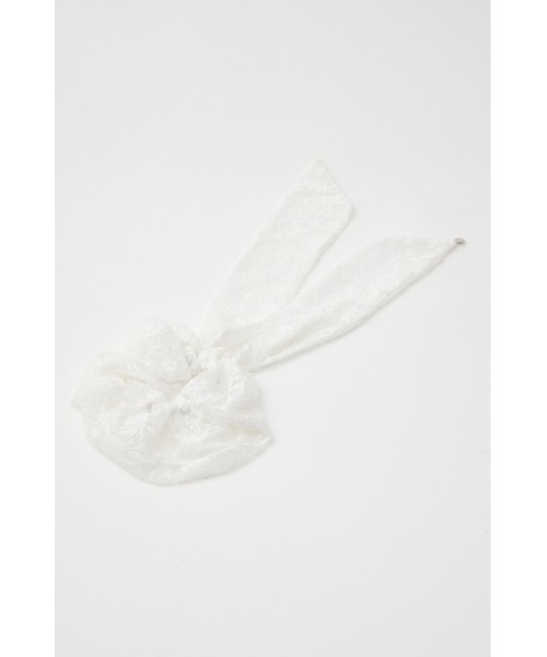 SLY（スライ）の「BIG SCRUNCHIE ビッグ スクランチー（シュシュ・レディース・ブラック/アイボリー・FREE）」の5枚目の写真