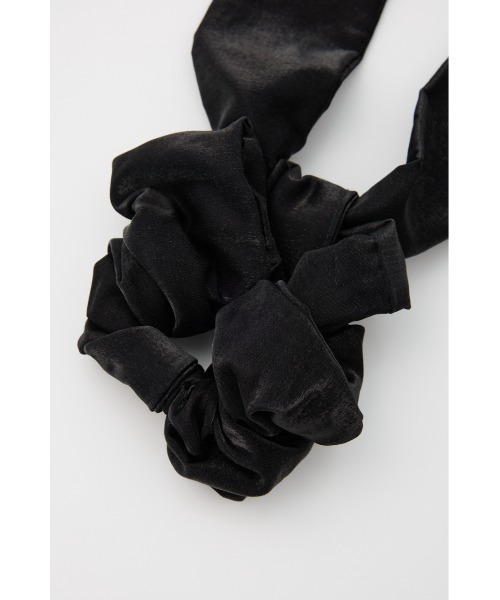 SLY（スライ）の「BIG SCRUNCHIE ビッグ スクランチー（シュシュ・レディース・ブラック/アイボリー・FREE）」の12枚目の写真