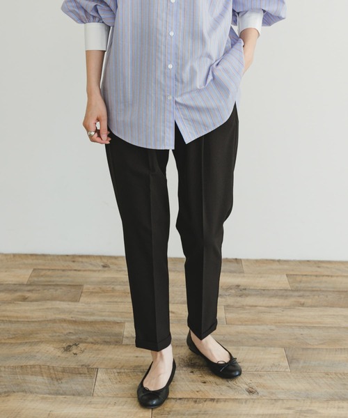 ITEMS URBANRESEARCH（アイテムズ アーバンリサーチ）の「テーパードイージーパンツ（その他パンツ・レディース・チャコールグレー/ライトカーキ/ブラック・FREE）」の8枚目の写真