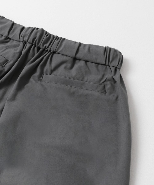 ITEMS URBANRESEARCH（アイテムズ アーバンリサーチ）の「テーパードイージーパンツ（その他パンツ・レディース・チャコールグレー/ライトカーキ/ブラック・FREE）」の22枚目の写真