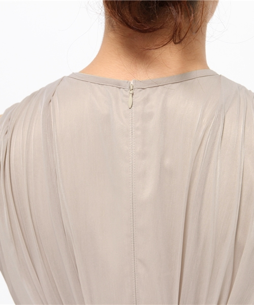 URBAN RESEARCH(アーバンリサーチ)の「UR COUTURE MAISON フロントレースワンピース(ドレス・レディース・ベージュ/グリーン系その他/ブルー・38)」の9枚目の写真