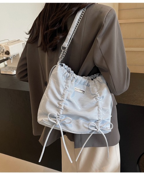 FREE STYLISTS(フリー スタイリスト)の「Y2K 紐リボン2way 巾着 バケットバッグ ショルダーバッグ(ショルダーバッグ・レディース・ブルー/オフホワイト/グレー/ブラック・FREE)」の19枚目の写真