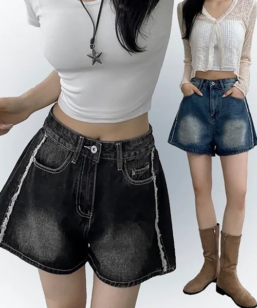 LYEON(リヨン)の「サイドフリンジオーバーダイデニムショートパンツ(デニムパンツ・レディース・ブルー/ブラック・S/M)」の3枚目の写真