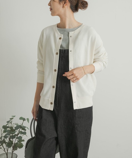 URBAN RESEARCH DOORS(アーバンリサーチドアーズ)の「タックフライスカーディガン(カーディガン/ボレロ・レディース・ネイビー/ナチュラル/グレー系その他・MEDIUM)」の12枚目の写真