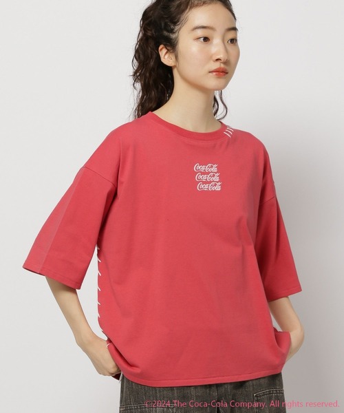 niko and...(ニコアンド)の「【Coca-Cola (コカ・コーラ)】コレクション ステッチプリントTシャツ(Tシャツ/カットソー・レディース・チャコール/ホワイト/レッド/ブルー・FREE)」の4枚目の写真