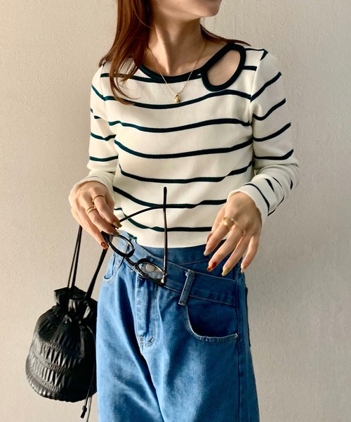 SHEPP(シープ)の「ボーダー肩あき 長袖トップス(スウェット・レディース・ベージュ/ワイン/グリーン/ライトグリーン/ホワイト・F)」の16枚目の写真