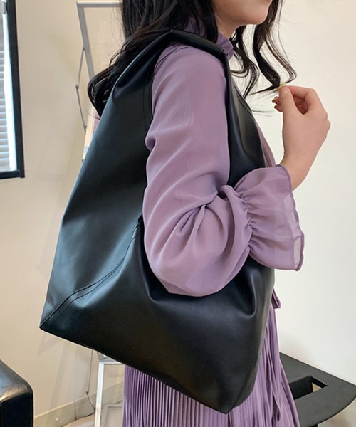 MILAE(ミレ)の「トライアングルトートバッグ(トートバッグ・レディース・シルバー/キャメル/ホワイト/ゴールド/ブラック・FREE)」の13枚目の写真