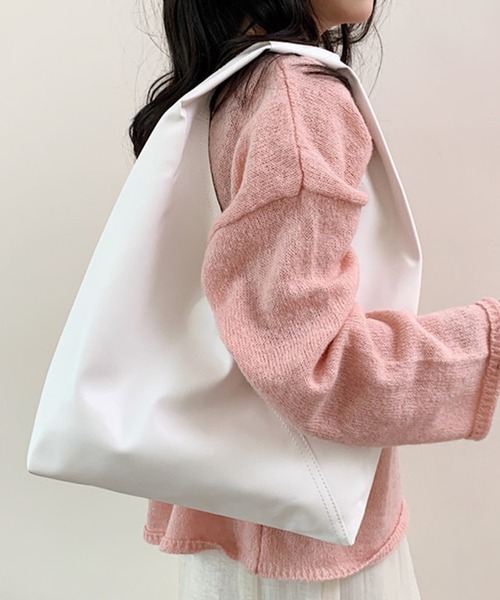MILAE(ミレ)の「トライアングルトートバッグ(トートバッグ・レディース・シルバー/キャメル/ホワイト/ゴールド/ブラック・FREE)」の7枚目の写真