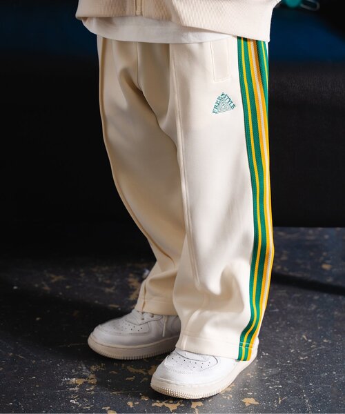 BREEZE(ブリーズ)の「【BREEZE NEW JACK】サイドライントラックパンツ(その他パンツ・キッズ・グリーン/キナリ/ブラック・140/150/160/90/100/110/120/130)」の2枚目の写真
