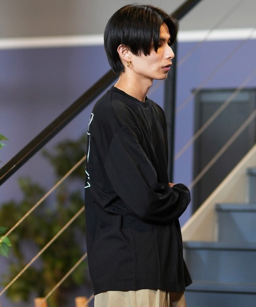 POLeR（ポーラー）の「【ムラサキスポーツ限定】POLER/ポーラー ロンT/長袖 ビックシルエット 刺繍ロゴ  吸汗速乾 249MCV0050（Tシャツ/カットソー・メンズ・ホワイト/グレー/ブラック・M/XL/L）」の10枚目の写真