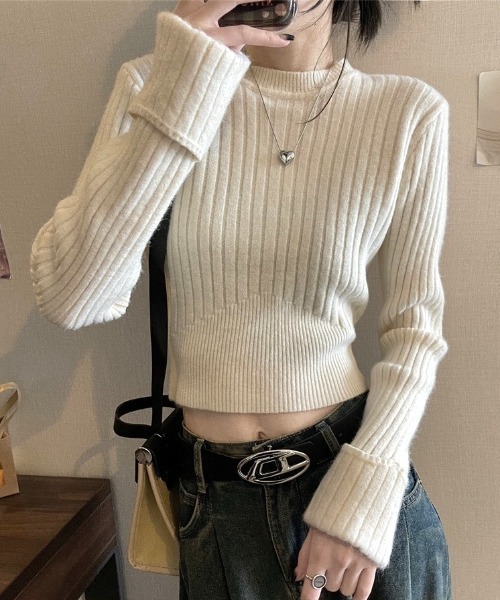 LADY LIKE（レディライク）の「袖口ダブルクロップド丈ニット（ニット/セーター・レディース・ベージュ/レッド/ブラック/アイボリー/グレー・M）」の11枚目の写真