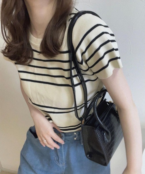 merrylatte（メリーラテ）の「クロコダイルスクエアショルダーバッグ（ショルダーバッグ・レディース・ブラック/ベージュ・FREE）」の6枚目の写真