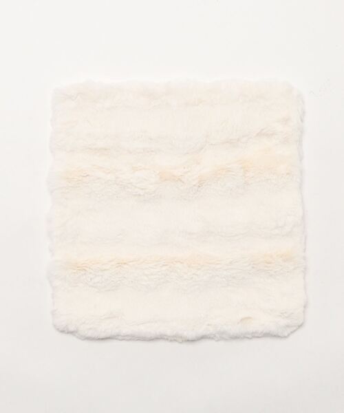 iellio（イエリオ）の「ぽこぽこボリュームファー　クッションカバー（クッション/クッションカバー・レディース・グレー/アイボリー/ベージュ・FREE）」の4枚目の写真