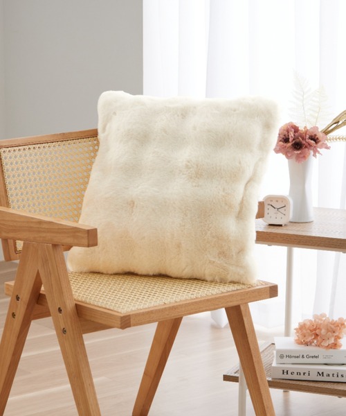 iellio（イエリオ）の「ぽこぽこボリュームファー　クッションカバー（クッション/クッションカバー・レディース・グレー/アイボリー/ベージュ・FREE）」の14枚目の写真