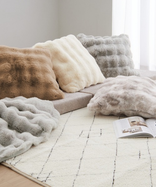 iellio（イエリオ）の「ぽこぽこボリュームファー　クッションカバー（クッション/クッションカバー・レディース・グレー/アイボリー/ベージュ・FREE）」の15枚目の写真