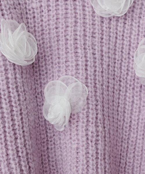 natural couture(ナチュラルクチュール)の「オーガンジーフラワー畦ニット(ニット/セーター・レディース・ラベンダー/ライトベージュ/ブラック/グレー/チャコールグレー・FREE)」の6枚目の写真