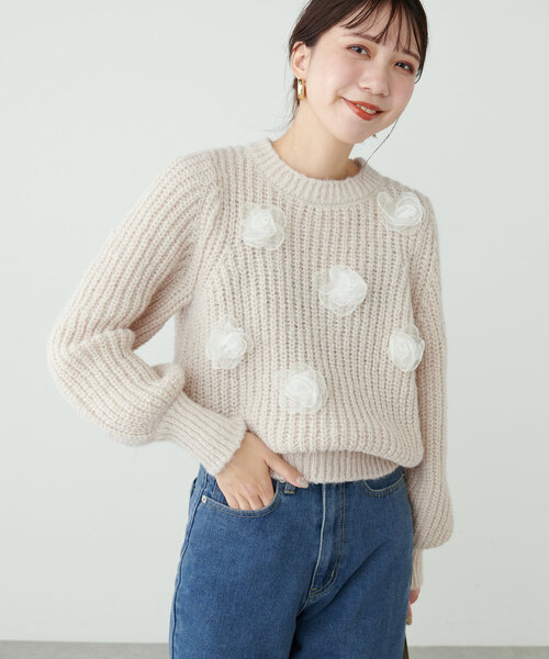 natural couture(ナチュラルクチュール)の「オーガンジーフラワー畦ニット(ニット/セーター・レディース・ラベンダー/ライトベージュ/ブラック/グレー/チャコールグレー・FREE)」の10枚目の写真