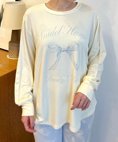 SNIDEL HOME(スナイデルホーム)の「リボンモチーフロンT(ルームウェア/パジャマ・レディース・ネイビー/モカ/アイボリー・FREE)」の2枚目の写真