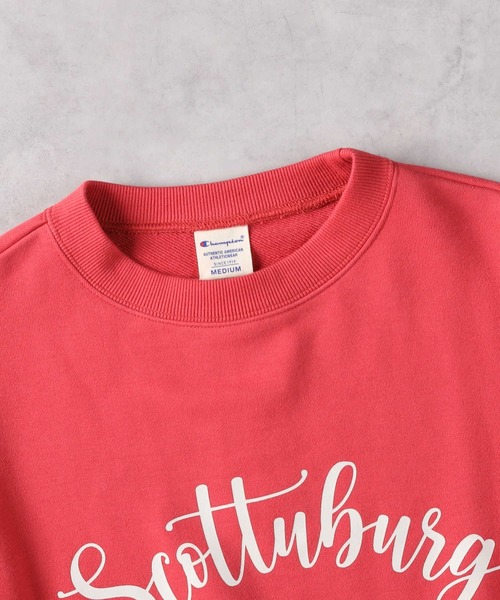 Champion(チャンピオン)の「【Champion】プリント裏毛クルーネックスウェット(スウェット・レディース・グリーン/レッド/ブラック/グレー・S/M/L/XL)」の19枚目の写真